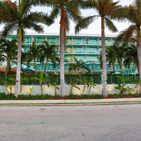 Best Western Plus Oceanside Inn-2