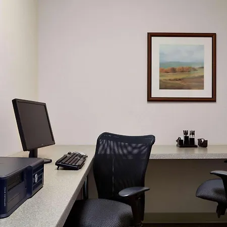 Country Inn & Suites By Radisson, Calgary-Northeast-2