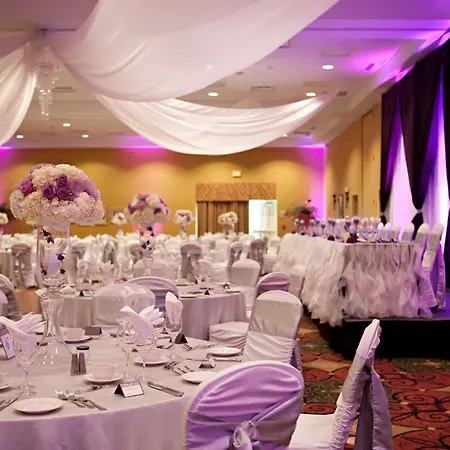 Hilton Garden Inn Ottawa Airport-2
