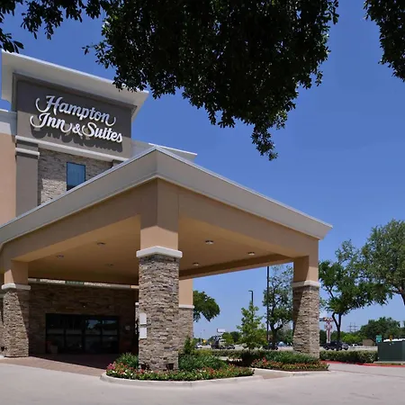 Hampton Inn & Suites Dallas Market Center-2