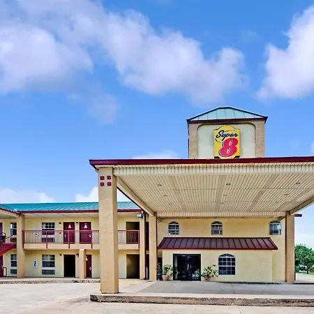 Super 8 By Wyndham Dallas South-2