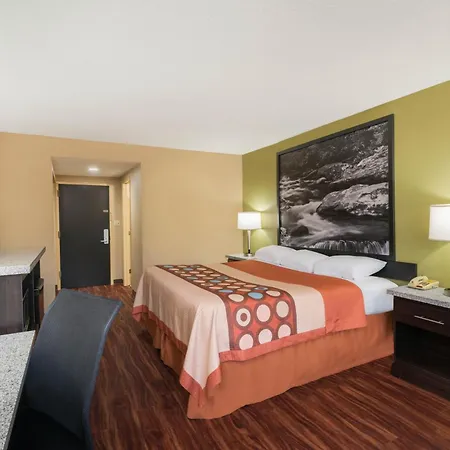 Super 8 By Wyndham Raleigh North East-2