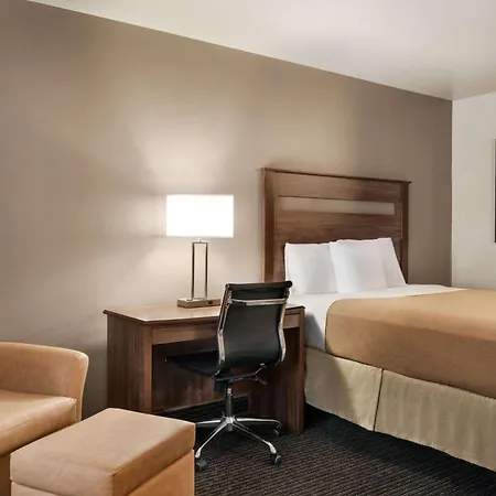 Baymont By Wyndham Buffalo-2