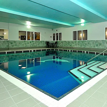 Hampton Inn & Suites By Hilton Calgary-Airport-2