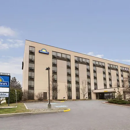 Days Inn By Wyndham Ottawa West-3