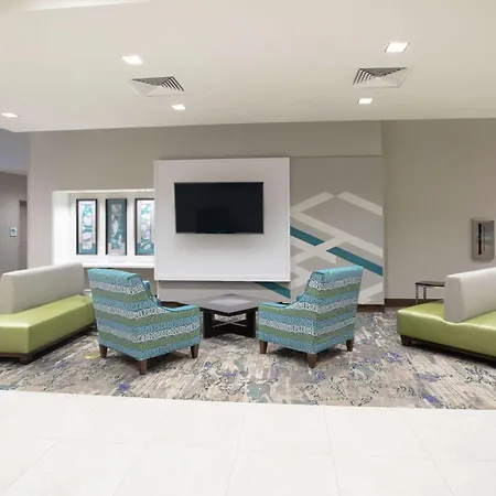 Hilton Garden Inn Omaha Aksarben Village-3