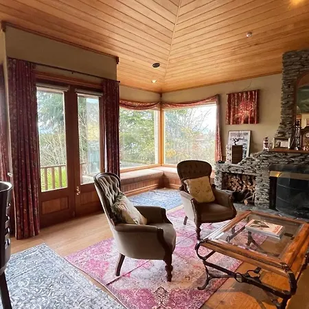 Pencarrow Boutique Lodge-3