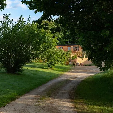 Luxury, Rural Shepherds Hut With Hot Tub Nr Bath-2