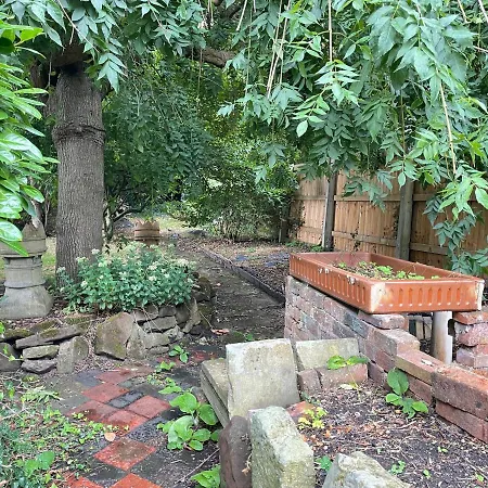 St Peter'S Shared House-2