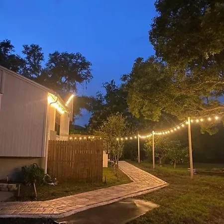Resort Like House, 4 Bedrooms, 3 Bathrooms-3