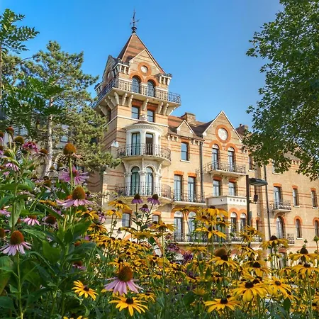 The Petersham-2