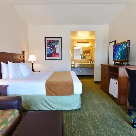 Lamplighter Inn & Suites At Sdsu-2