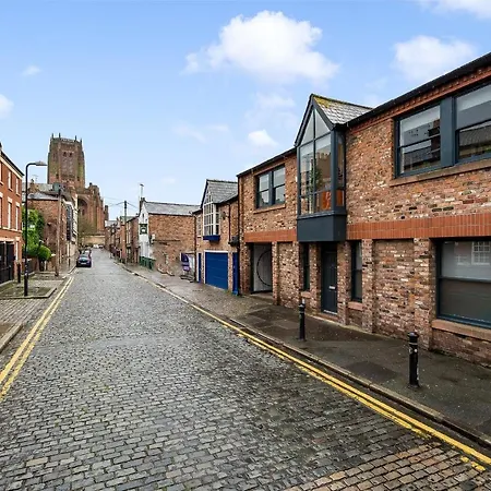 Host & Stay - The Coachouse At Pilgrim St-3