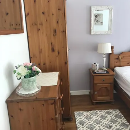 Lilac Villa Guest House-2