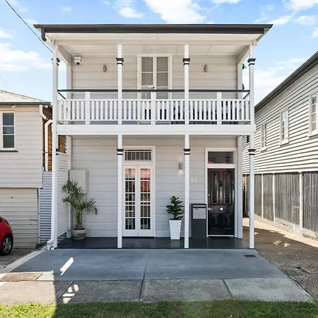 Amelia Terrace - House In Brisbane City Central-2