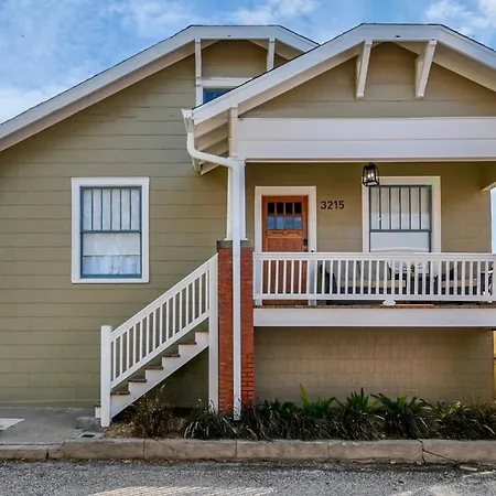 Hgtv-Featured Beach Home- Walk To Beach- Sleeps 12-3