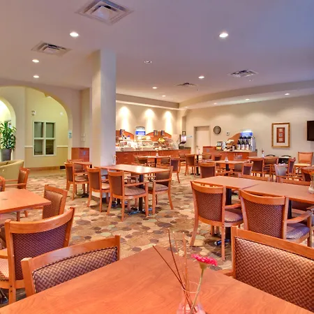Holiday Inn Express Hotel & Suites-Edmonton South By Ihg-3