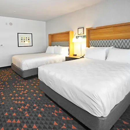 Holiday Inn Hotel & Suites - Calgary Airport North By Ihg-2