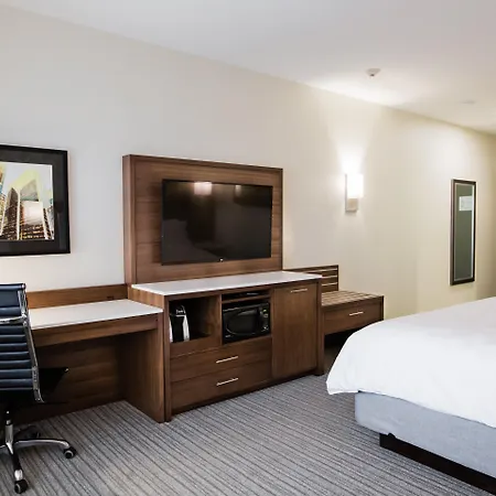 Holiday Inn Hotel & Suites Calgary South - Conference Ctr By Ihg-3