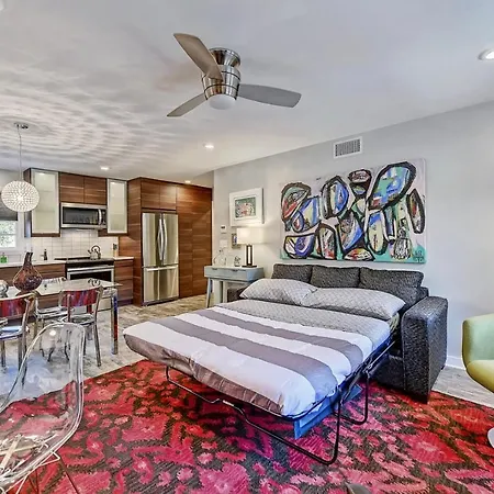 The Home Collection Clt: 510 Queens-3