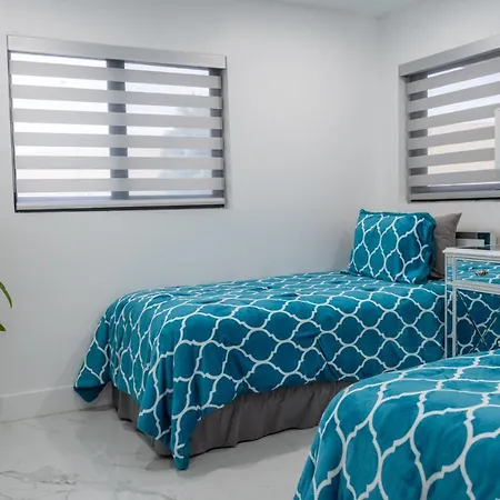 Welcome To 305 Rentals-3