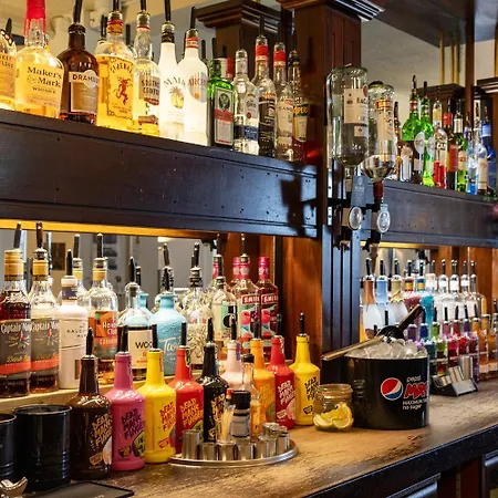 Babbacombe Royal Hotel And Carvery-3