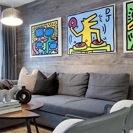 Liv Mtl Urban Spacious 2Br Suites In Plateau Near Downtown Montreal-2
