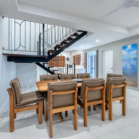 Villa 3 @ Chez Willow, 2 Mins To Four Mile Beach-2