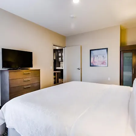 Candlewood Suites West Edmonton - Mall Area By Ihg-2