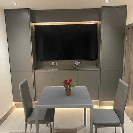 Modern Studio In Natural Surroundings-2