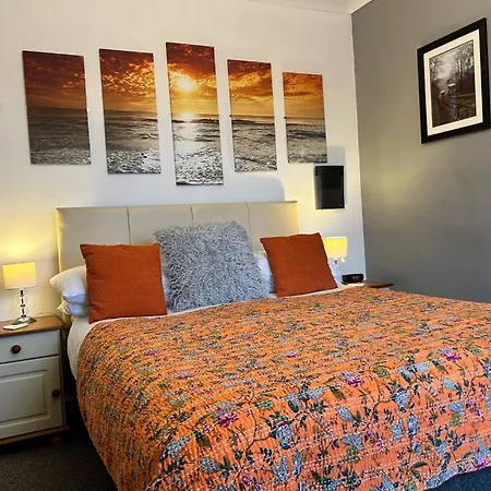 Babbacombe Palms-3