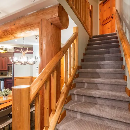 Rainbow Lodge By Outpost Whistler-2
