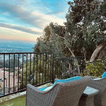 Hollywood Hills Haven-Guest House-2