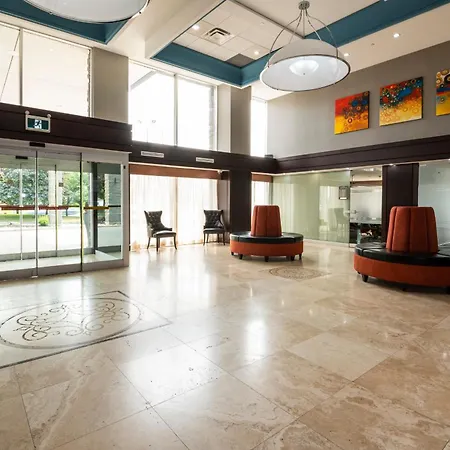 Comfort Inn & Conference Centre Toronto Airport-3