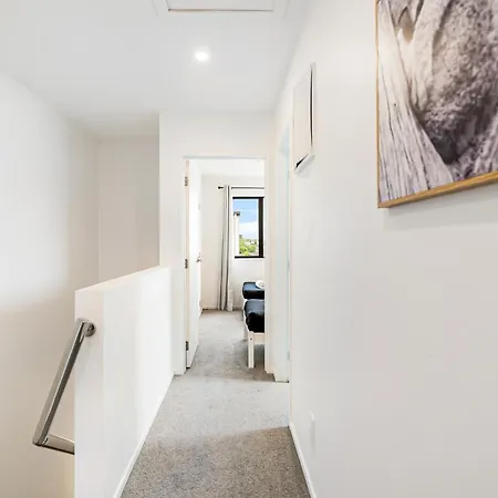 Cozy Brand New Townhouse 1-2