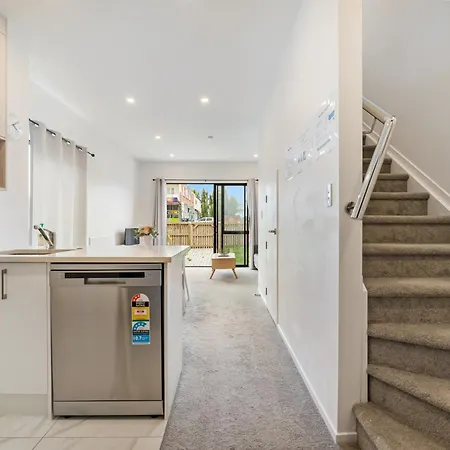 Cozy Brand New Townhouse 1-3