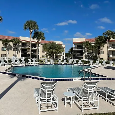 Ocean Village Club B-17-3