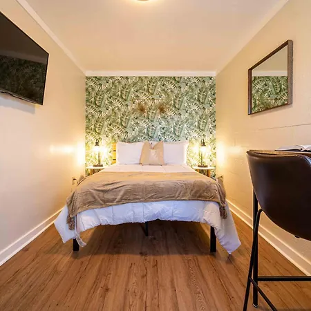 Bahama Breeze Suites-3