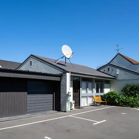 Merivale Court Motel-2