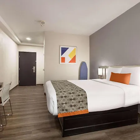 Microtel Inn & Suites By Wyndham Raleigh-3