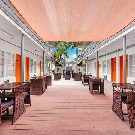 Travelodge By Wyndham Miami Biscayne Bay-3