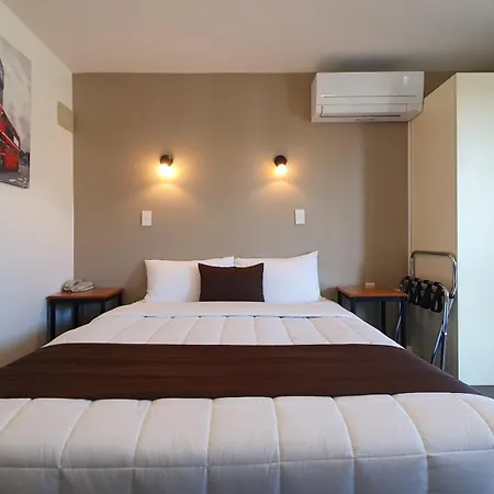 Airways Motel-3