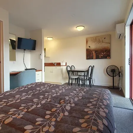 Airways Motel-2