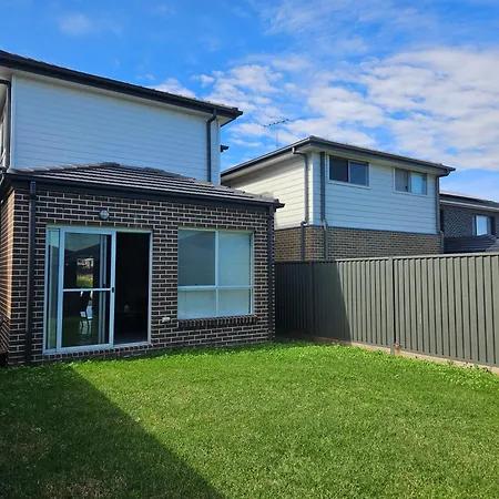 Bardia Quiet & Adorable Modern 5 Bedroom House-2