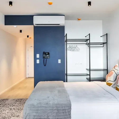 Roomie Apartment Hotel-3