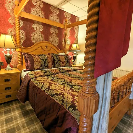 Brookside Hotel & Restaurant-3