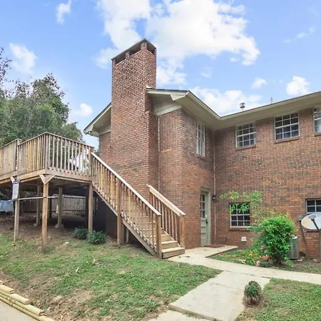 Two Kitchens Family Friendly In Forestdale-2