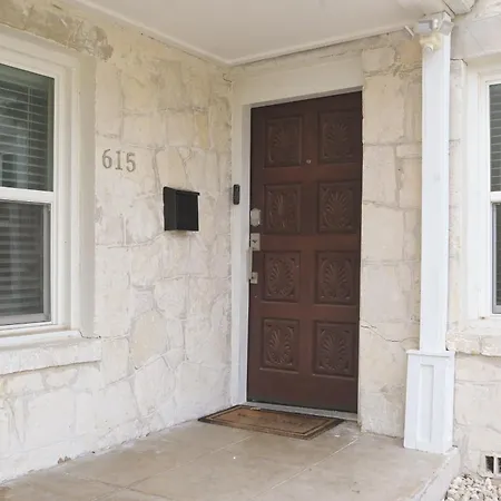 The Marbled Speakeasy - San Antonio Luxury Home By The Alamo-2