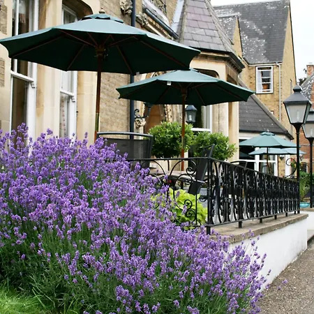 Cotswold Lodge Hotel-3