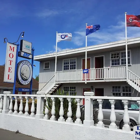 Ferry Motel-2